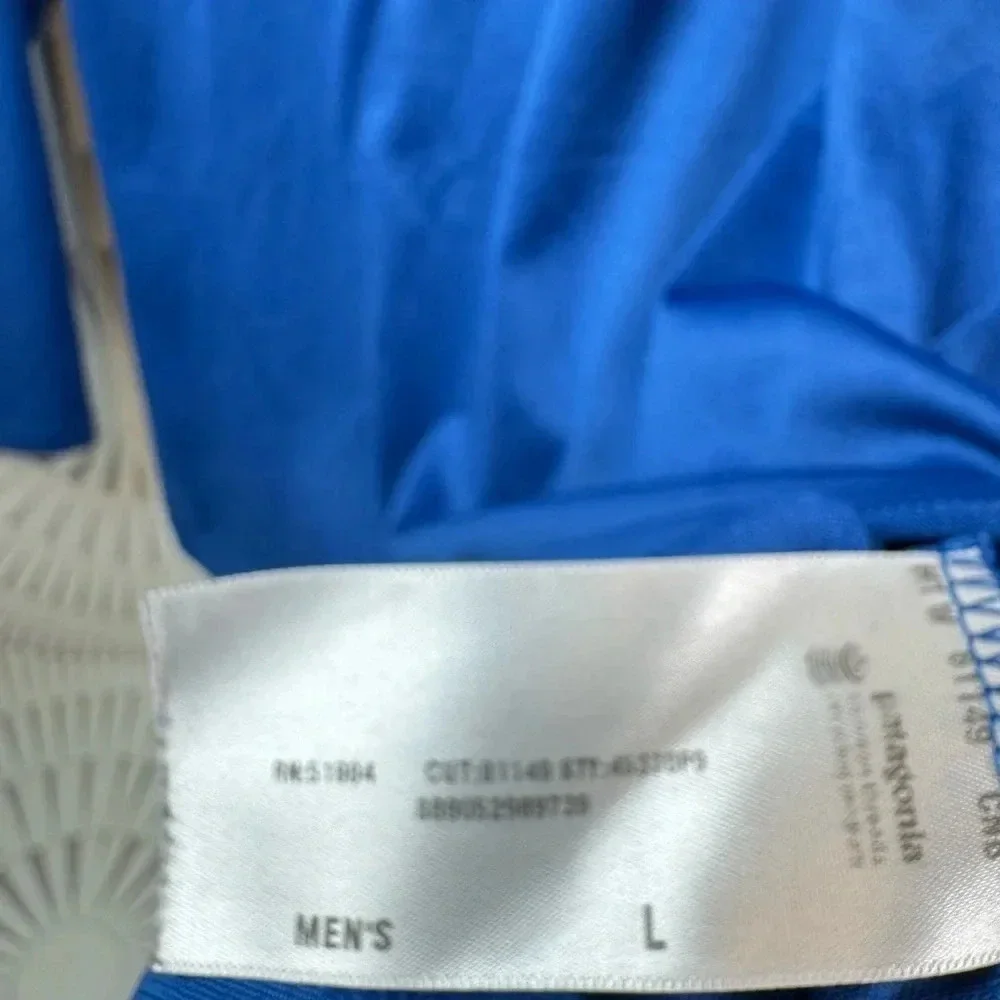 Patagonia‎ Men's L Blue Graphic Long Sleeve Active Pullover Shirt 